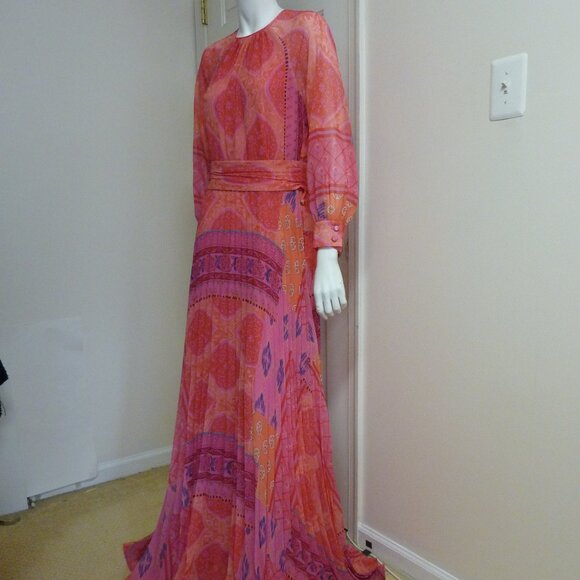 Teri Jon By Rickie Freeman Chiffon Floral Pleated Maxi Gown - Picture 10 of 14